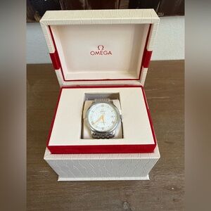 Omega De Ville Prestige White and Silver Men's Watch